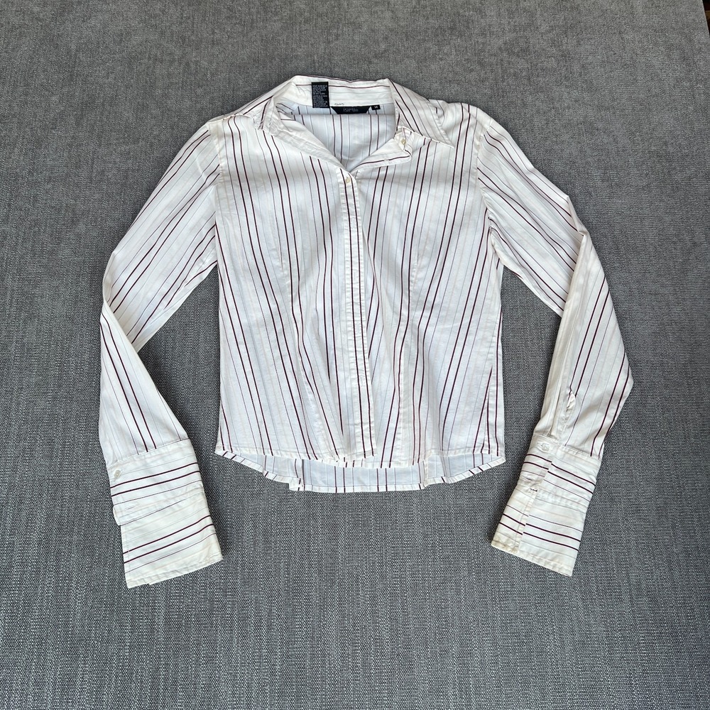 ISHYU Shirt Top Women M White Striped Long Sleeve Office Chic Collared Button Up